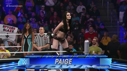 Paige vs Brie Bella | SmackDown Latino ᴴᴰ