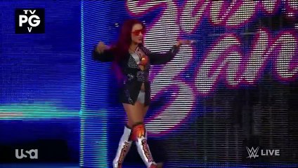 Sasha Banks entrance in Raw 2015