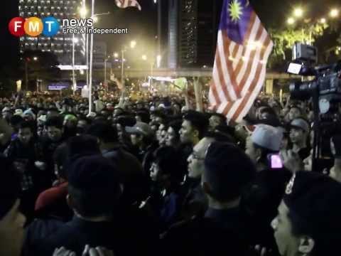 Protes TURUN 'Bagi kami masuk Dataran'