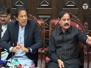 Imran Khan scolds reporter who asked him about his divorce