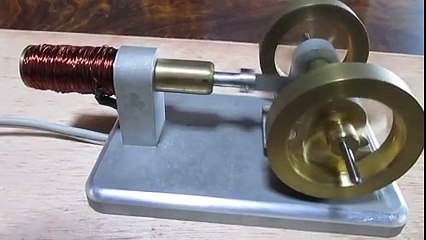 Motor V8 feito com solenoides - Engenharia Elétrica e Eletrônica