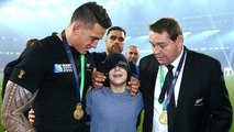 Sonny Bill Williams gives away RWC medal to fan!