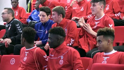 Leçon d'histoire pour les U17