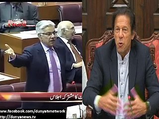 عمران خان آج صحافی پر برسے تو اس پر خواجہ آصف یاد آ گئے جو عمران پر برسے تھے