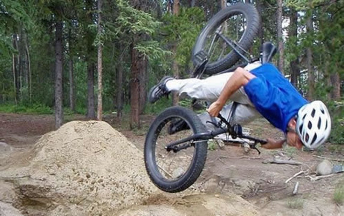 Wypadki rowerów kompilacja 2015 śmieszne i niebezpieczne