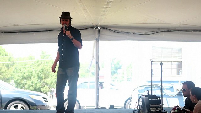 Di Light sings 'She Thinks I Still Care' Elvis Week 2015