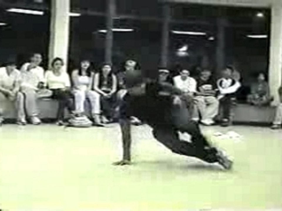 Breakdance - Hip Hop Battle