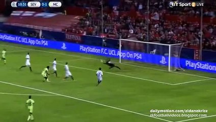 0-2 Fernandinho Goal - Sevilla v. Manchester City 03.11.2015 HD