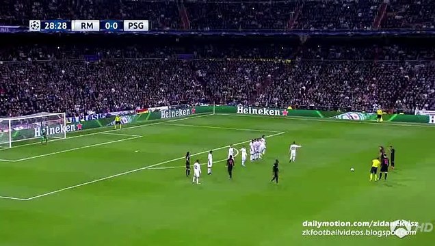 Zlatan Ibrahimovic Fantastic Free-Kick - Real Madrid v. Paris Saint Germain 03.11.2015 HD