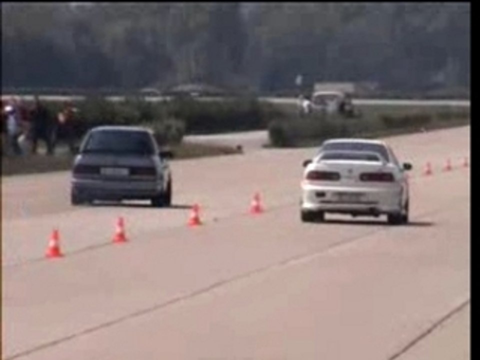 Sierra Cosworth vs Honda Integra TypeR