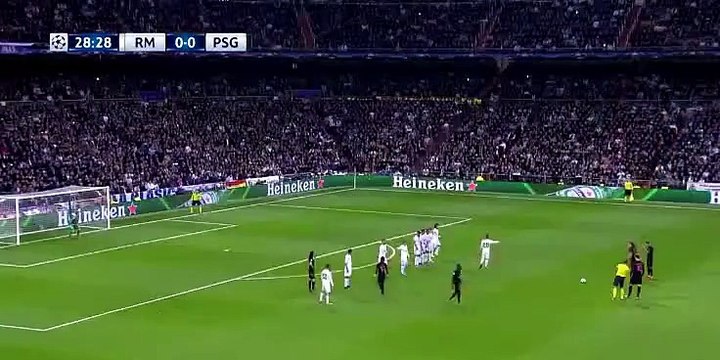 Zlatan Ibrahimovic Fantastic Free-Kick | Real Madrid vs Paris Saint Germain 03.11.2015 HD