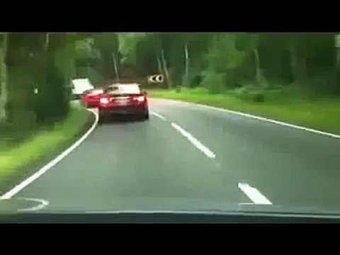 New Car Showrooms 2015 BMW spree tread brake too much hype driving! ! ! Exclusive Car Crashes Complitation Hd Exc