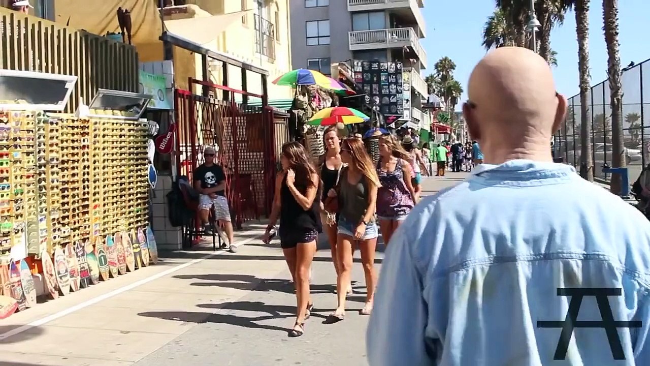 Kissing Prank! Kiss Me Before I Die (Social Experiment)