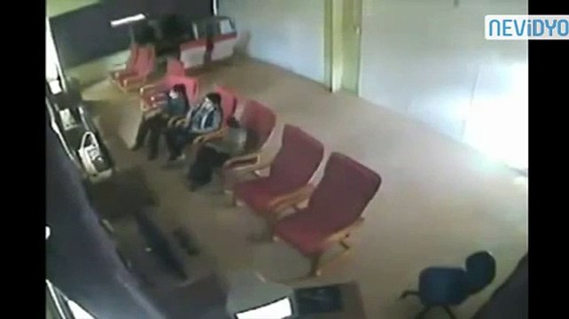 Canlı Yayında Kafa Üstü Düştü! - Komik videolar - Funny videos