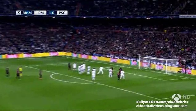 Ángel Di María Amazing Free-Kick Hits the Crossbar - Real Madrid v. Paris Saint Germain 03.11.2015 HD