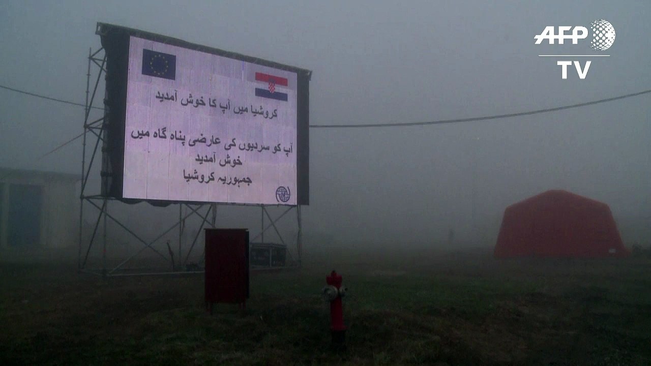 Croatia opens new migrant centre as winter approaches