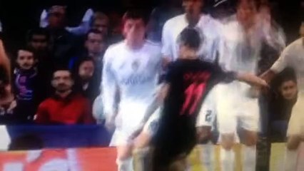 Di Maria Fantastic Free Kick On the crossbar during Real Madrid vs PSG 1-0 UCL 2015 HD
