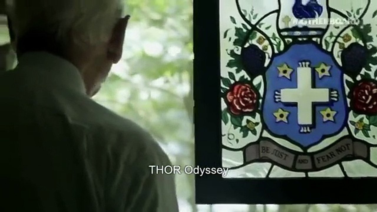 Paul Hellyer s’explique à propos des extraterrestres et du gouvernement invisible des Etats-Unis.