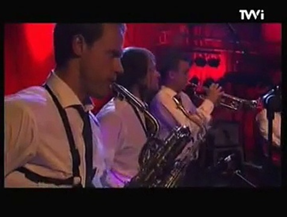 Nirvana Ft, Amy Winehouse - Rape Me I'm No Good  Live Mashups