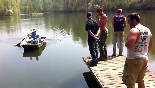 Funny Snake Prank Snakes On a Boat