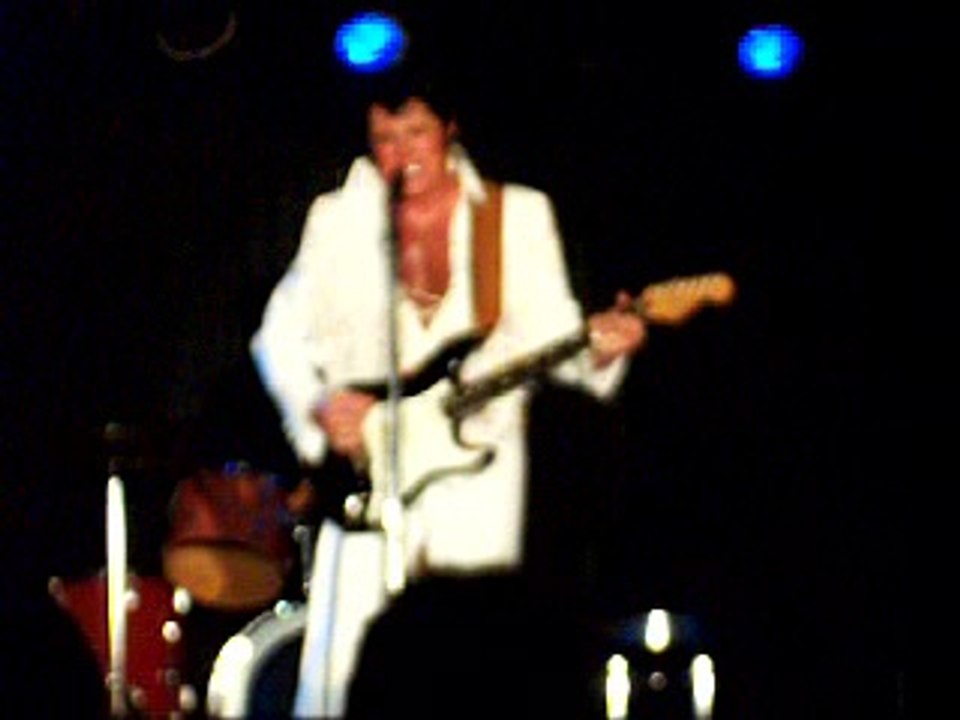 An ETA sings 'Seven Spanish Angels' Panama City Beach Florida