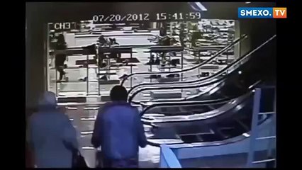 Бабули и эскалатор офигеть не встать ПРИКОЛ