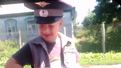 Здравия желаю.Капитан МВД ОВД ГИББД. Предъявите ваши документы