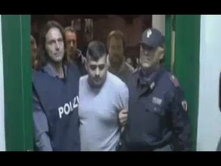 Napoli - Arrestato il latitante Pasquale Sibillo, boss delle "baby gang" -live- (04.11.15)