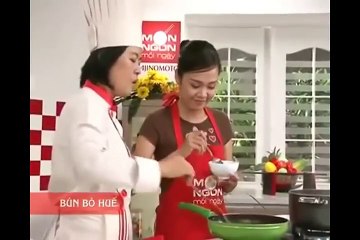 Cach lam bun bo hue ngon va don gian