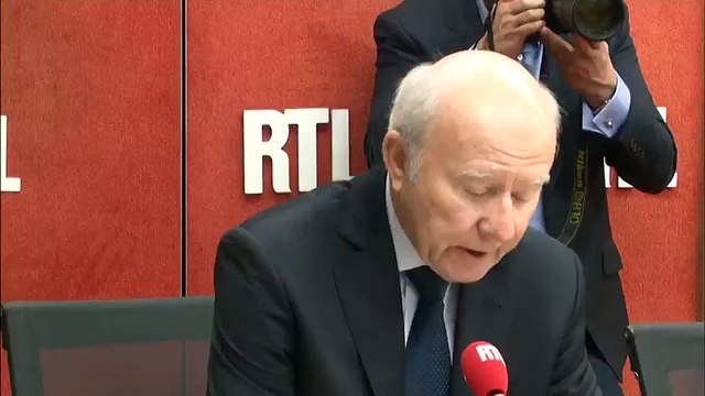 Nicolas Sarkozy n'a pas l'intention d'interroger Manuel Valls pour savoir ce qu'il doit dire ou pas