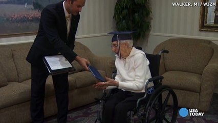 Les larmes de joie de Margaret, 97 ans, enfin diplômée