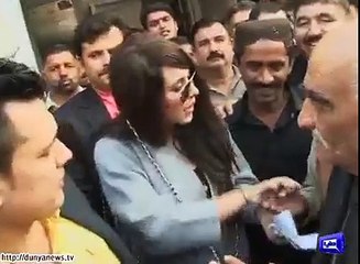 Elderly Man Falls Head Over Heels For Ayyan Ali
