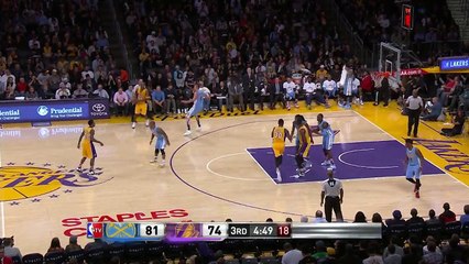 Julius Randle Throws Down a Monster Reverse Slam