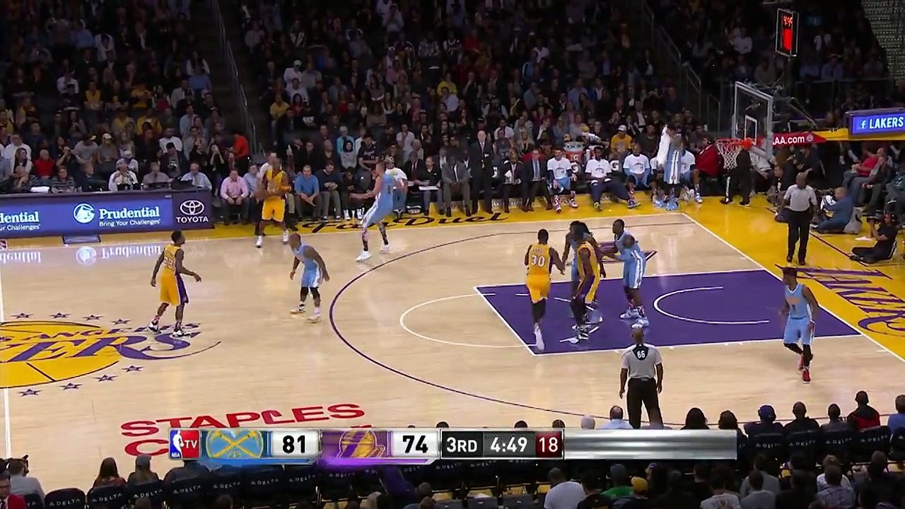 Julius Randle Throws Down a Monster Reverse Slam