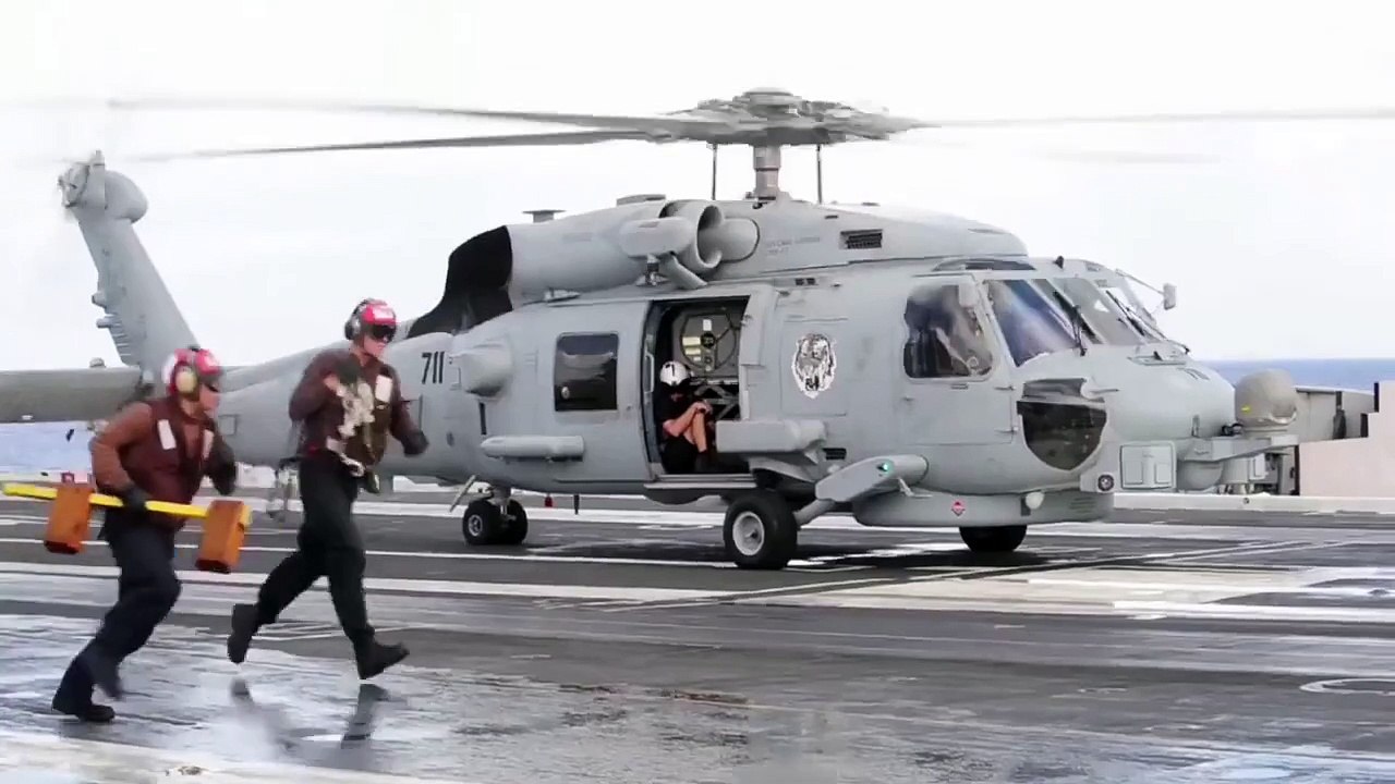 MH 60S Sea Hawks Continue Search For Missing Pilot 1080p