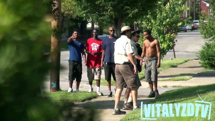 Escaped Lion In The Hood Prank Dailymotion Video
