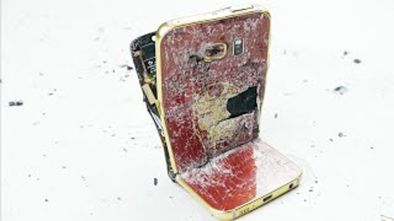 Iron Man Galaxy S6 Edge Killed in Extreme Bend Test