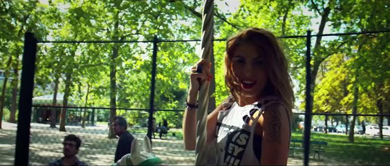 keen'v - UN MONDE MEILLEUR CLIP OFFICIEL