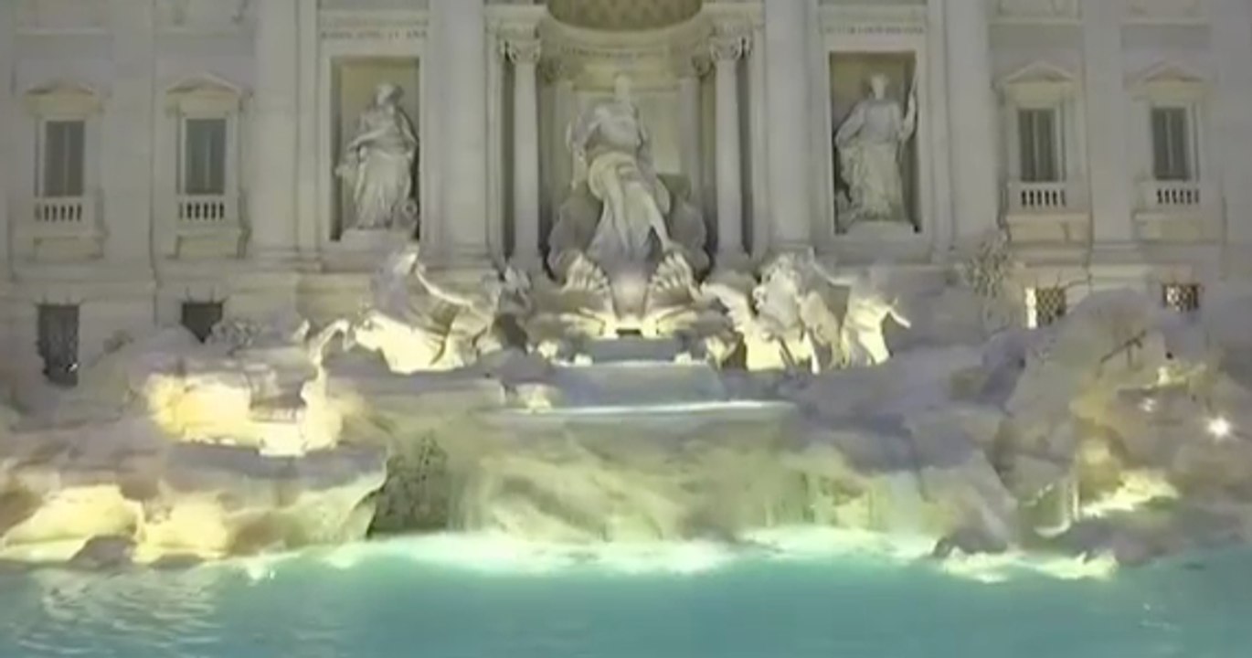 L'inauguration de la fontaine de Trevi, à Rome, à travers nos télés
