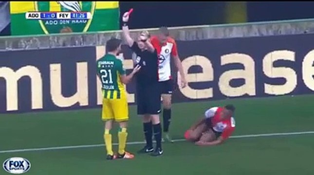 Simulation ridicule mais efficace. Carton rouge injuste en football