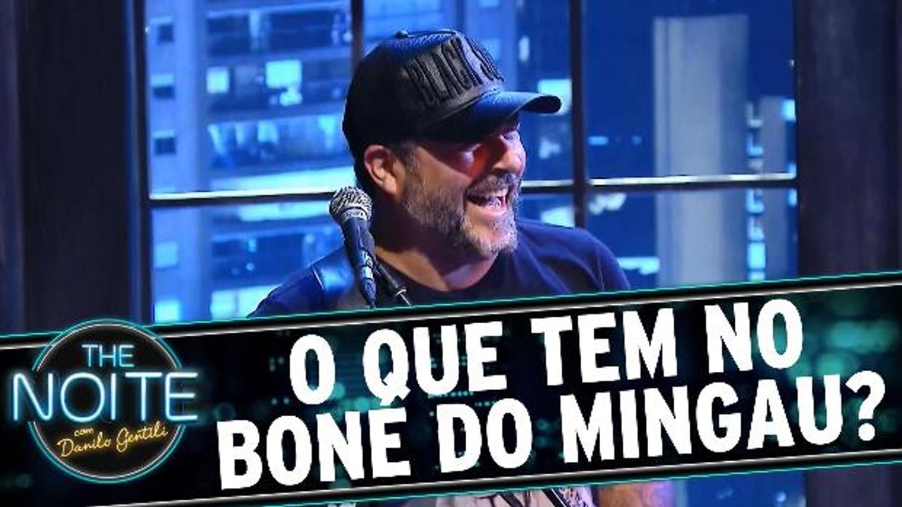 O que tem debaixo do boné do Mingau?