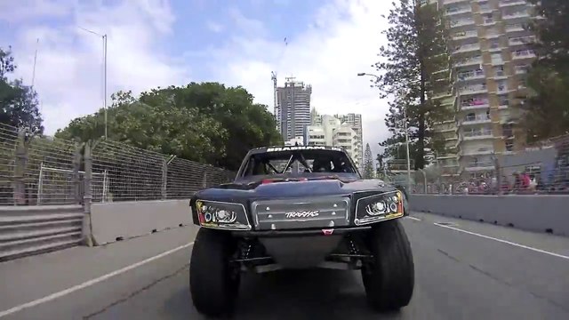 Course de pickups à plus de 200 km/h