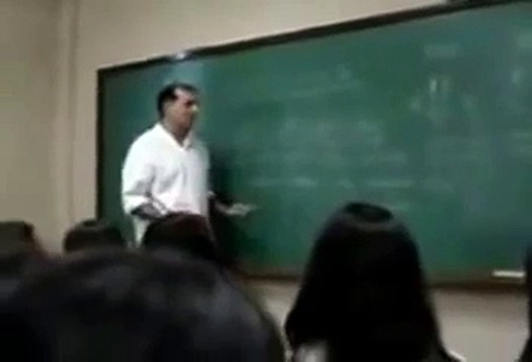 PROFESOR NO SE AGUANTO CON LA ALUMNA!!!!!