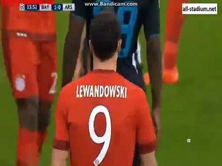 Robert Lewandowski Fantastic Chance Bayern 1-0 Arsenal 4.11.2015 HD