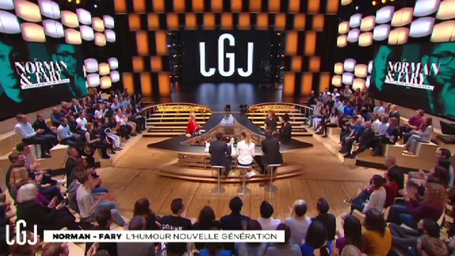 Norman ne fait pas que des vidéos, il fait aussi les Guignols. Enfin il essaye...