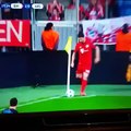 Xabi Alonso EPIC Corner Kick FAIL - Bayern Munich vs Arsenal 04.11.2015