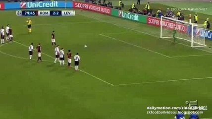 3-2 Miralem Pjanic Penalty GOAL - Roma v. Bayer Leverkusen 04.11.2015 HD