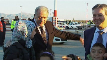 First refugees leave Greece under EU quota system