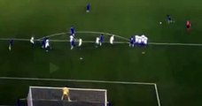 Willian Amazing Free Kick Goal ¦ Chelsea vs Dynamo Kiev 2-1 (Champions League)