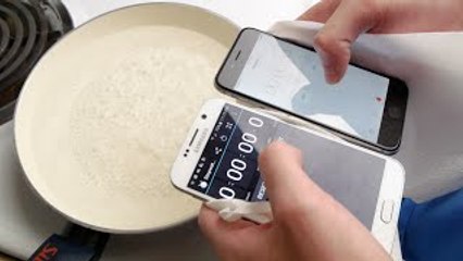 Samsung Galaxy S6 vs iPhone 6 Boiling Hot Water Test
